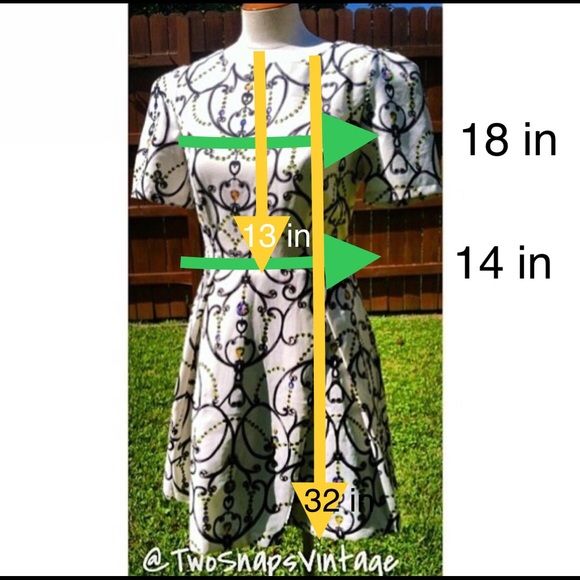 💃reduced💃 Printed, Royalty, jewel printed dress - Picture 4 of 4